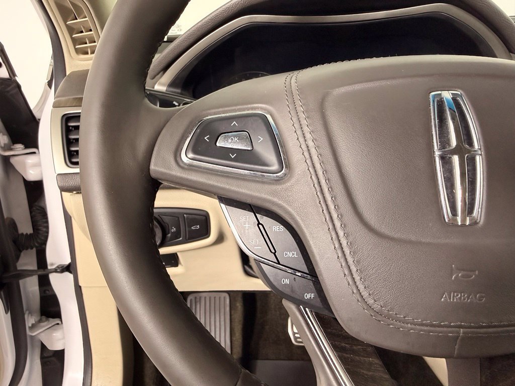 Used 2018 Lincoln MKZ Select w/ Select Plus Package AWD/4WD image 22