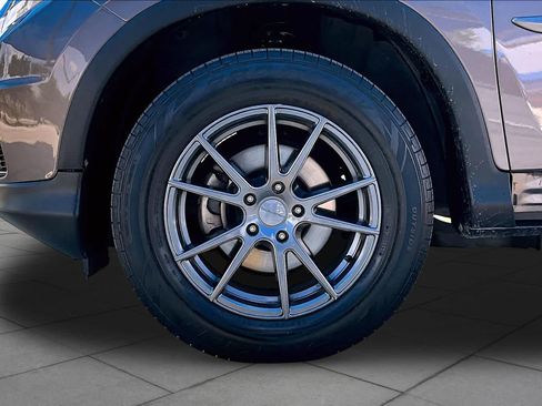 Used 2015 Honda CR-V LX image 11