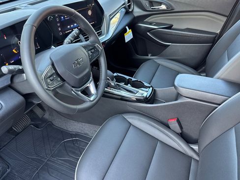 New 2026 Chevrolet Trax ACTIV w/ Driver Confidence Package image 9