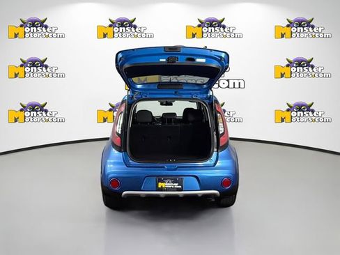 Used 2019 Kia Soul + image 25