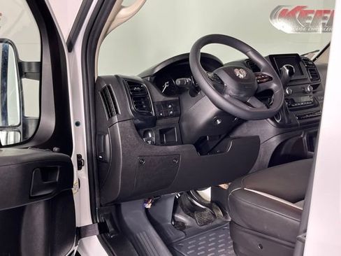Used 2025 RAM ProMaster 2500 FWD image 22