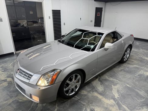 Used 2008 Cadillac XLR RWD image 21