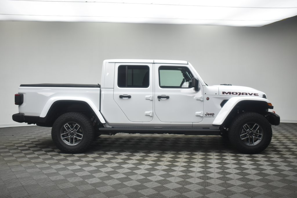 New 2027 Jeep Gladiator Mojave AWD/4WD image 3