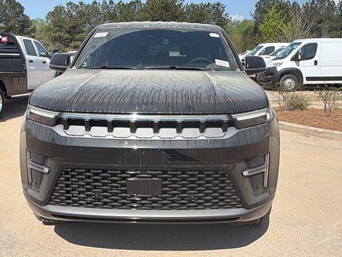 New 2026 Jeep Grand Wagoneer Limited AWD/4WD image 3