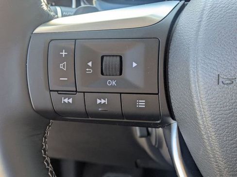 Used 2025 INFINITI QX60 Sensory w/ Vision Package image 17