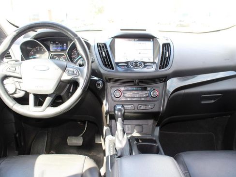Used 2017 Ford Escape Titanium AWD/4WD image 10