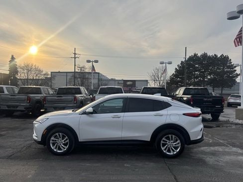 Used 2024 Buick Envista Preferred w/ Convenience I Package image 8