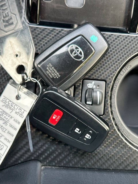 Used 2023 Toyota 4Runner TRD Off-Road Premium w/ Off Road Premium Plus Package AWD/4WD image 61