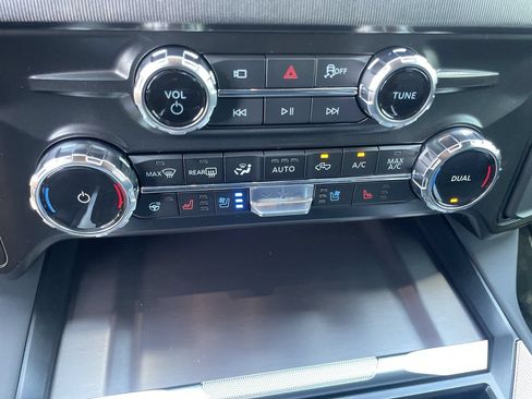 New 2026 Ford F350 Platinum w/ FX4 Off-Road Package AWD/4WD image 26