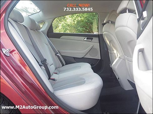 Used 2016 Hyundai Sonata SE image 13