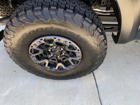 Used 2025 Ford F150 Raptor w/ Equipment Group 803A Raptor R image 10