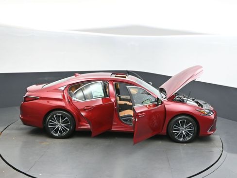 New 2025 Lexus ES 350 w/ Premium Package image 32