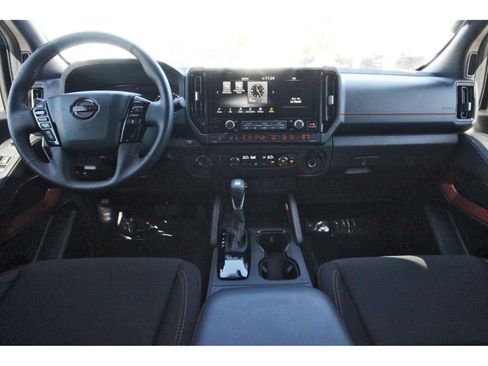 Certified 2025 Nissan Frontier PRO-4X w/ Interior Protection Package AWD/4WD image 11