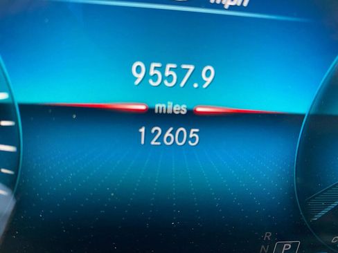 Used 2020 Mercedes-Benz GLB 250 4MATIC image 37