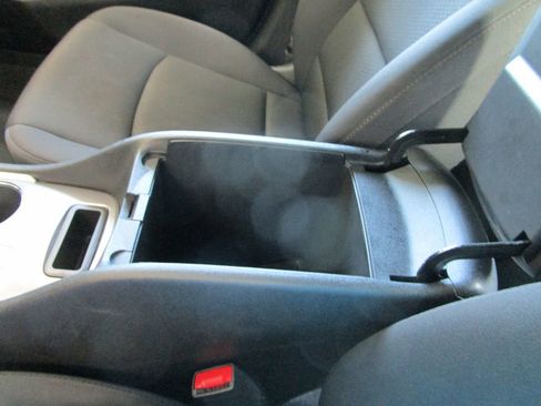 Used 2024 Chevrolet Malibu LT FWD image 32