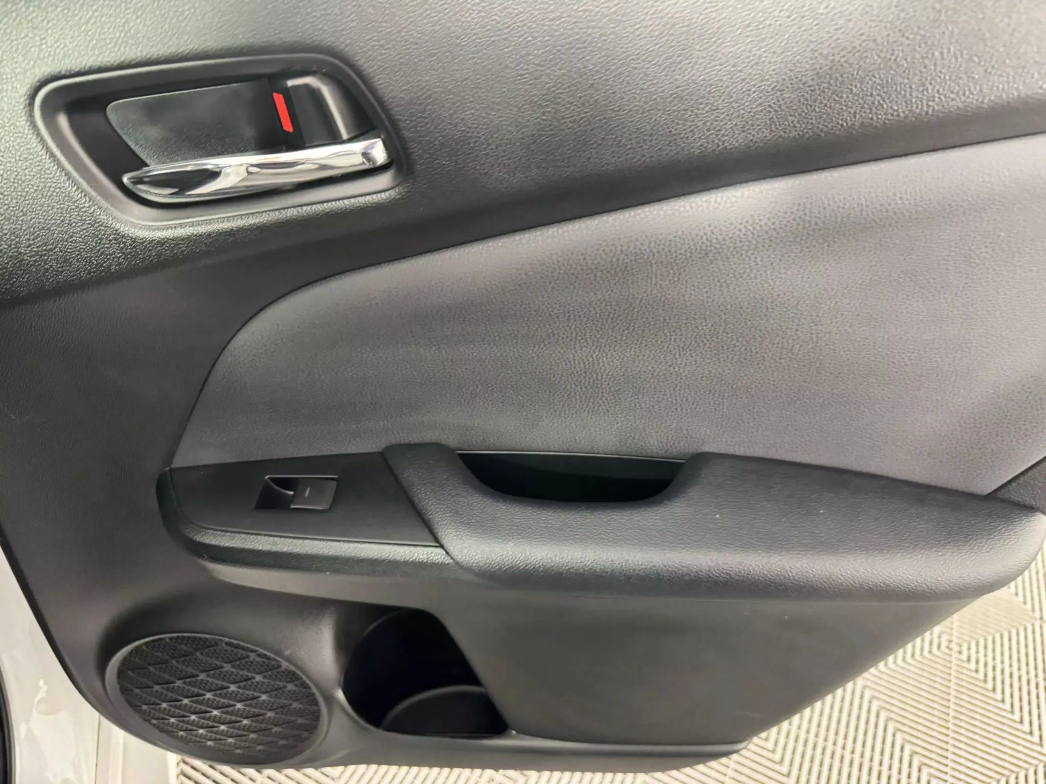 Used 2022 Toyota Prius LE FWD image 37