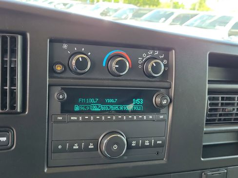 Used 2023 Chevrolet Express 3500 LT w/ LT Preferred Equipment Group RWD image 23