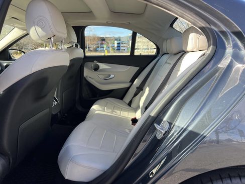 Used 2016 Mercedes-Benz C 300 4MATIC Sedan image 6