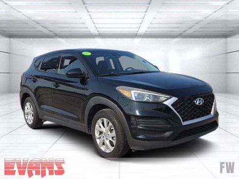Used 2019 Hyundai Tucson SE image 1