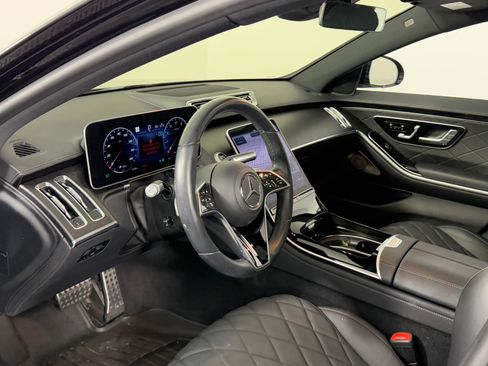 Used 2022 Mercedes-Benz S 580 4MATIC Sedan image 4