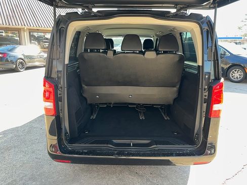 Used 2016 Mercedes-Benz Metris Passenger image 9