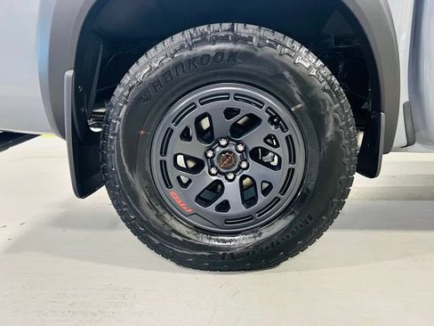 New 2026 Nissan Frontier Pro-X RWD image 9