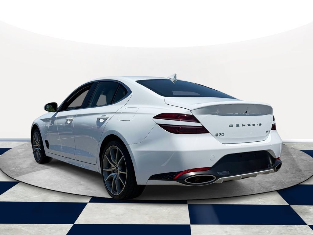 Certified 2025 Genesis G70 2.5T AWD/4WD image 5