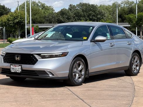 Used 2024 Honda Accord EX image 8