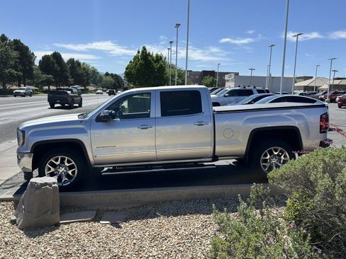 Used 2017 GMC Sierra 1500 SLT w/ SLT Premium Package AWD/4WD image 6