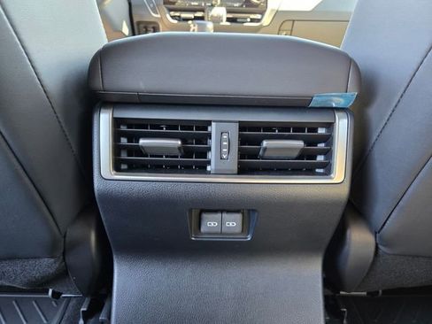 Used 2024 Lexus GX 550 image 16