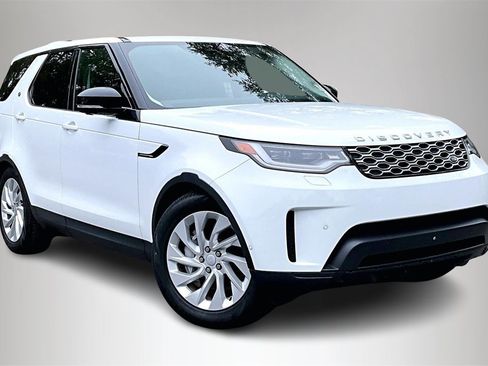 Used 2024 Land Rover Discovery S image 2