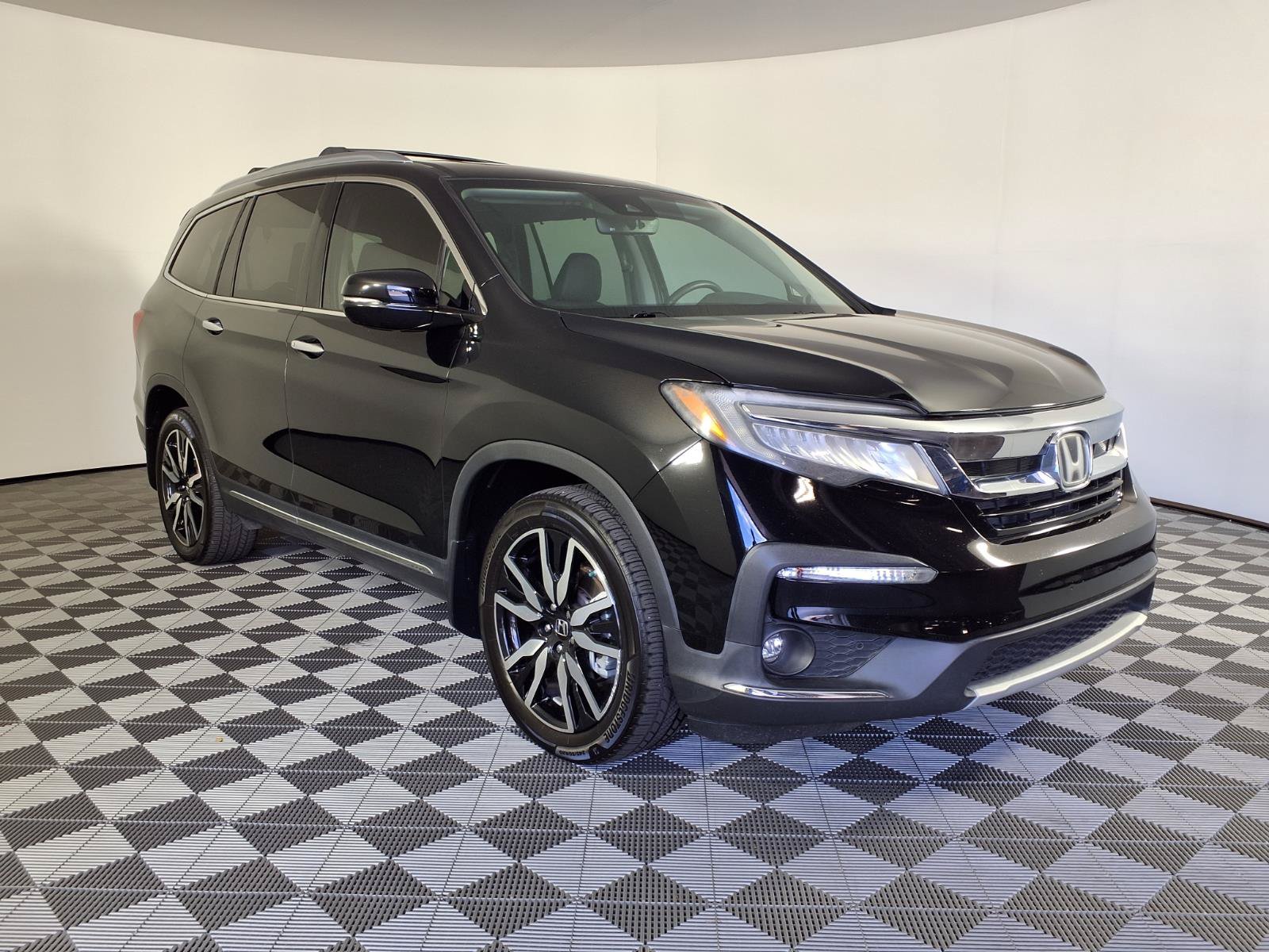 Used 2022 Honda Pilot Touring image 3