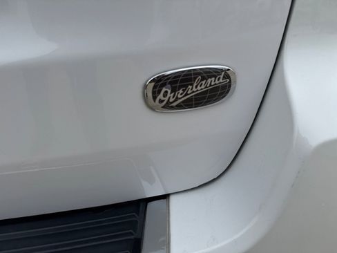 Used 2015 Jeep Grand Cherokee Overland w/ Advanced Technology Group image 34