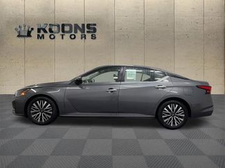 Used 2024 Nissan Altima 2.5 SV video 4