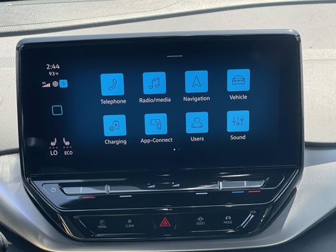 Certified 2022 Volkswagen ID.4 Pro RWD image 12
