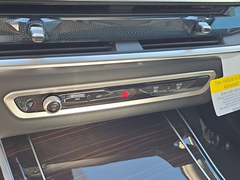 New 2026 BMW X7 xDrive40i image 28