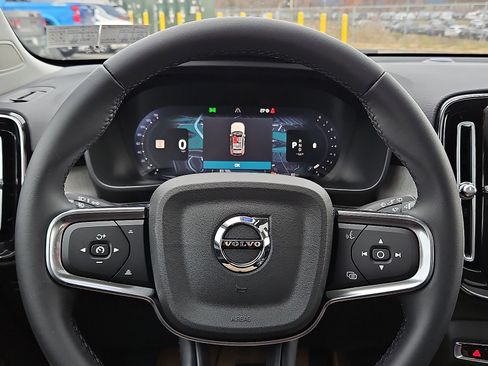 New 2026 Volvo XC40 B5 Plus w/ Protection Package Premier image 17