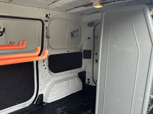Used 2021 Nissan NV200 S FWD image 24