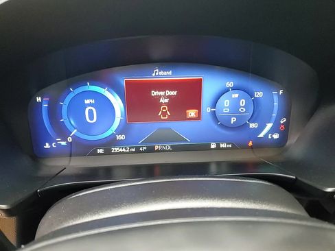 Used 2020 Ford Escape SE Sport image 16