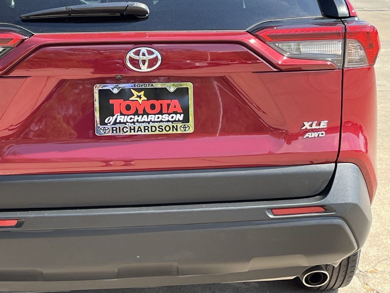 Used 2025 Toyota RAV4 XLE AWD/4WD image 6