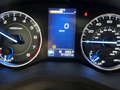 Used 2022 Subaru Ascent Limited w/ Technology Package image 16