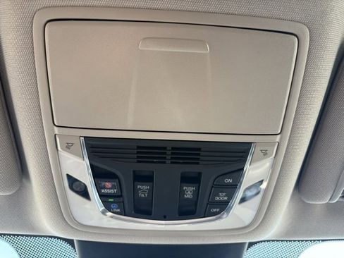 Used 2023 Acura MDX Technology image 35