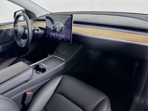 Used 2023 Tesla Model Y Long Range image 33