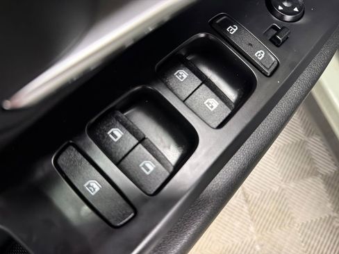 Used 2022 Hyundai Santa Cruz SEL Premium image 18