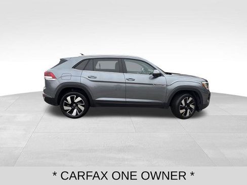 Used 2025 Volkswagen Atlas Cross Sport SE image 6