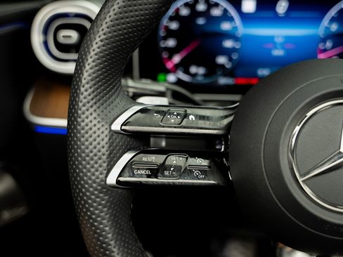 Used 2025 Mercedes-Benz CLE 450 4MATIC Cabriolet w/ Night Package image 43