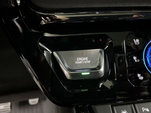 Used 2022 GMC Sierra 1500 AT4 w/ AT4 Premium Package image 16