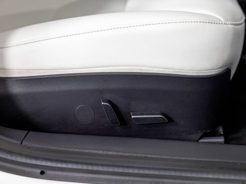 Used 2021 Tesla Model 3 Standard Range Plus image 30