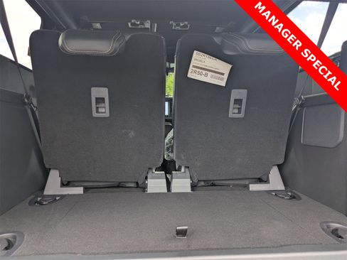 New 2025 Ford Bronco Badlands image 19