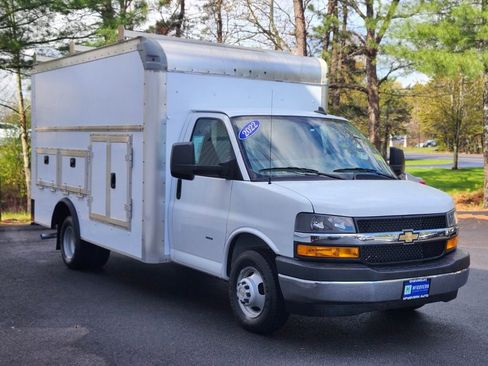 Used 2022 Chevrolet Express 3500 w/ Power Convenience Package RWD image 7